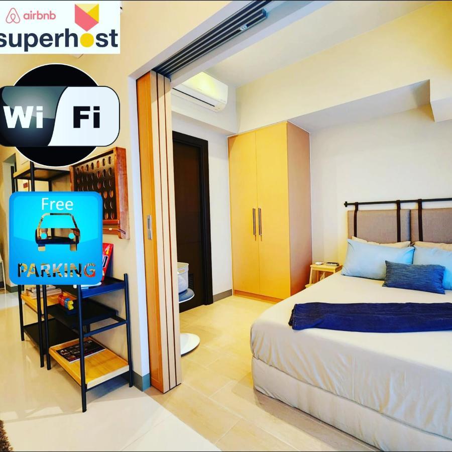 Spacious 7U Homey Unit Steps Away From Uptown Mall And Mitsukoshi Mall Free Parking With Washer Manila Esterno foto